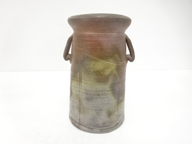  備前焼　安井徹造　耳付花入